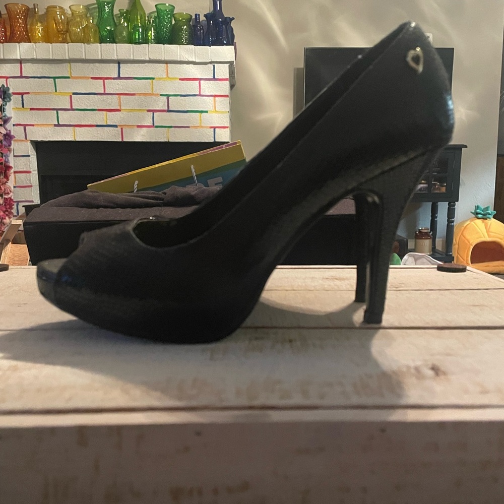 Thalia Sodi Black Peep-Toe Heels